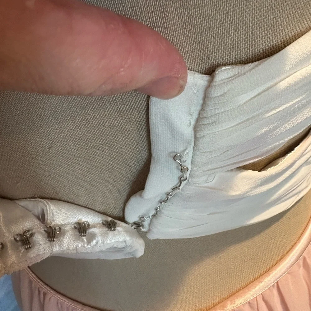 Embellished White and Pink Sweetheart Gown - Picture 5 of 9